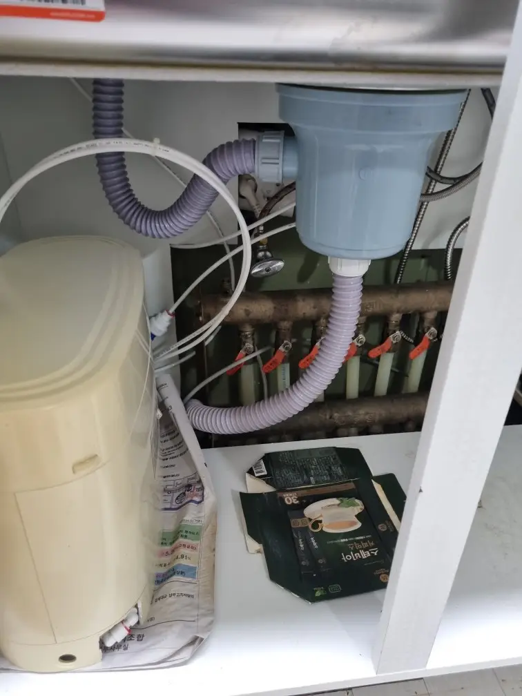 싱크대막힘 완벽 해결, 샤프트 작업으로 배관 손상 없이 해결하기